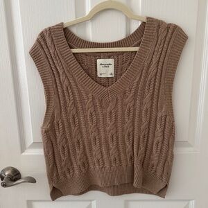 Abercrombie & Fitch Women's Tan V-Neck Sweater Vest